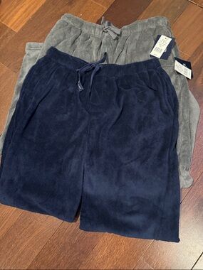 Chaps NWT bundle of 2 pairs of fleece drawstring lounge pants in navy and gray